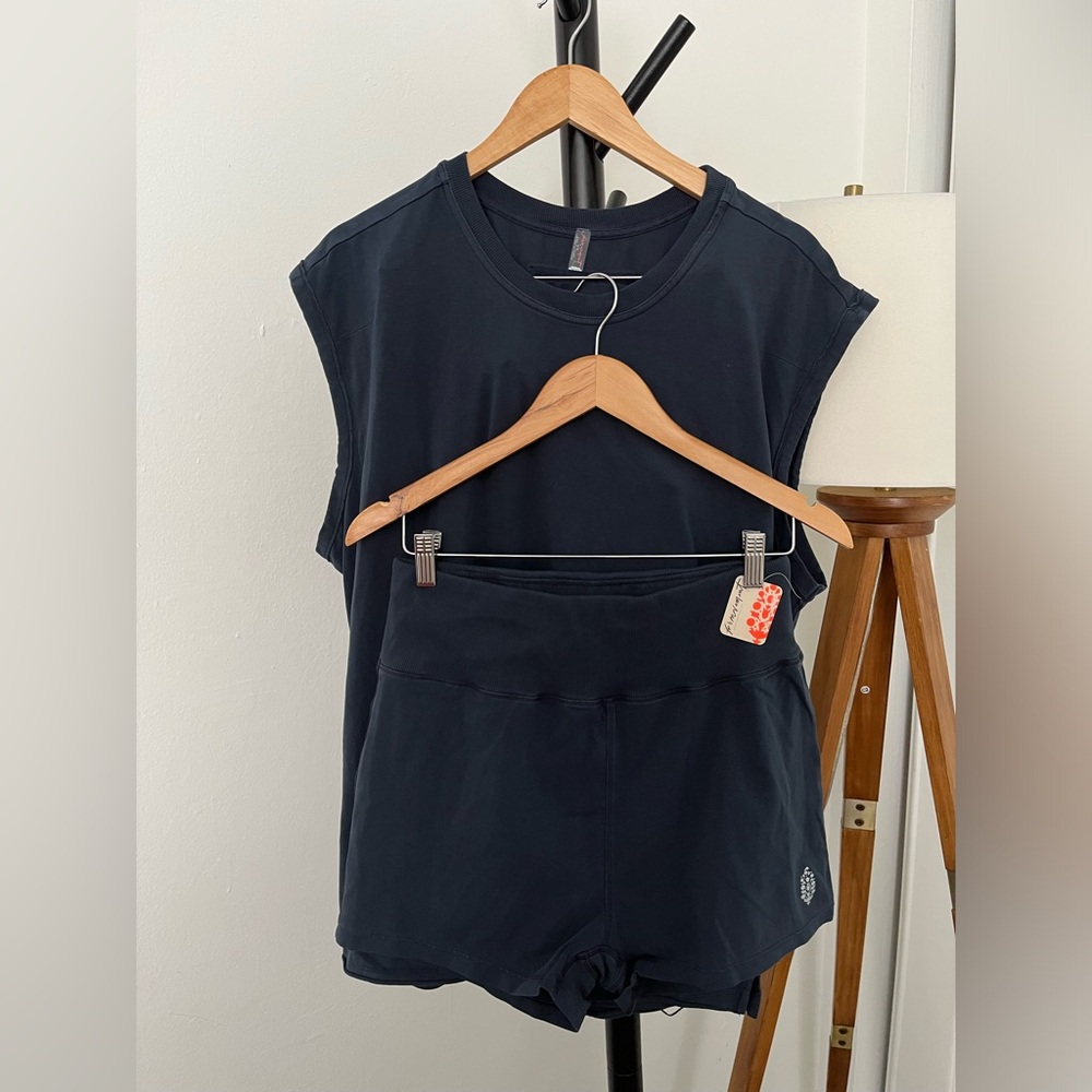 NWT FREE PEOPLE MOVEMENT Hot Shot Micro Set | Midnight Navy MSRP $70 CURRENT - Picture 6 of 9